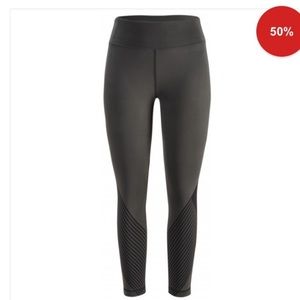 Black Diamond Equinox Capri Leggings